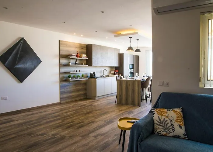 Cosy & Penthouse In Apartment