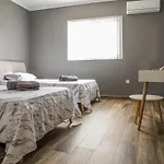 Cosy & Penthouse In アパート *